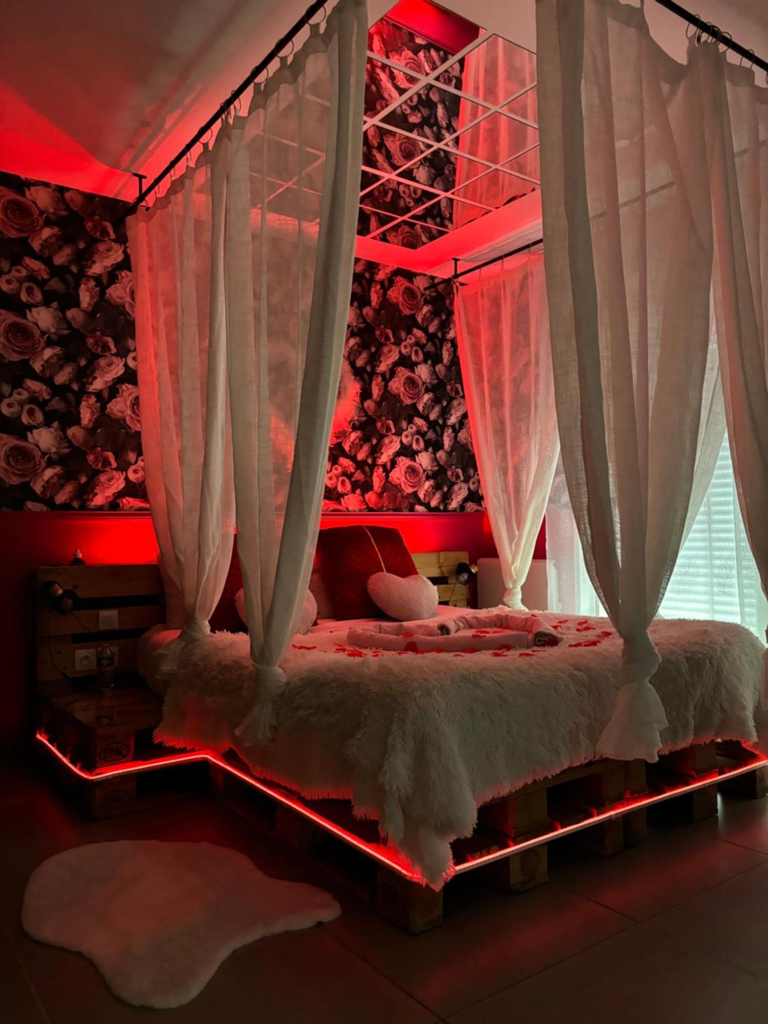 Romantisme et glamour 2 avec spa , clim et jardin Dijon Extérieur photo